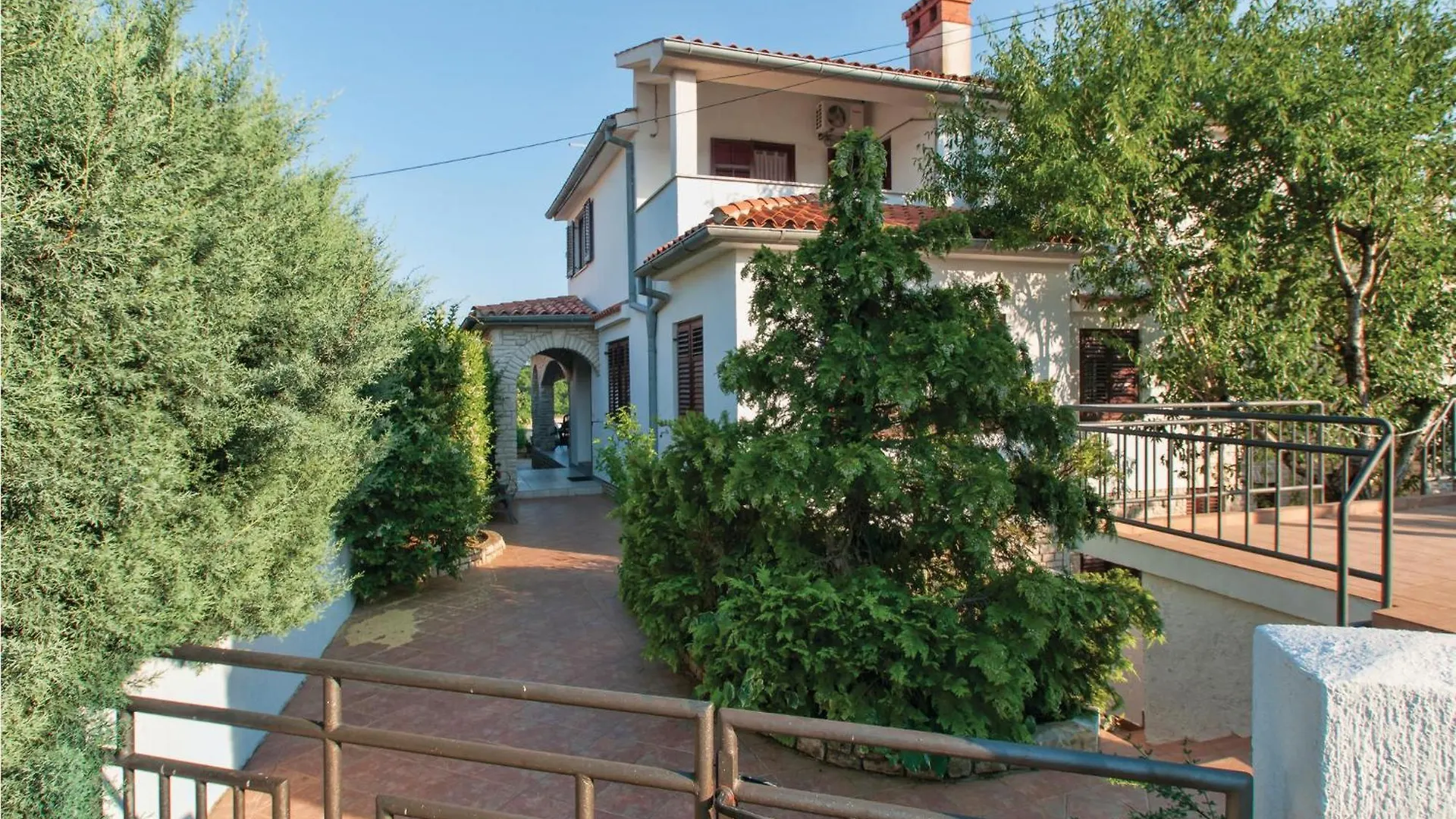פרמנטורה Lovely Home In Pula With Kitchen קרואטיה